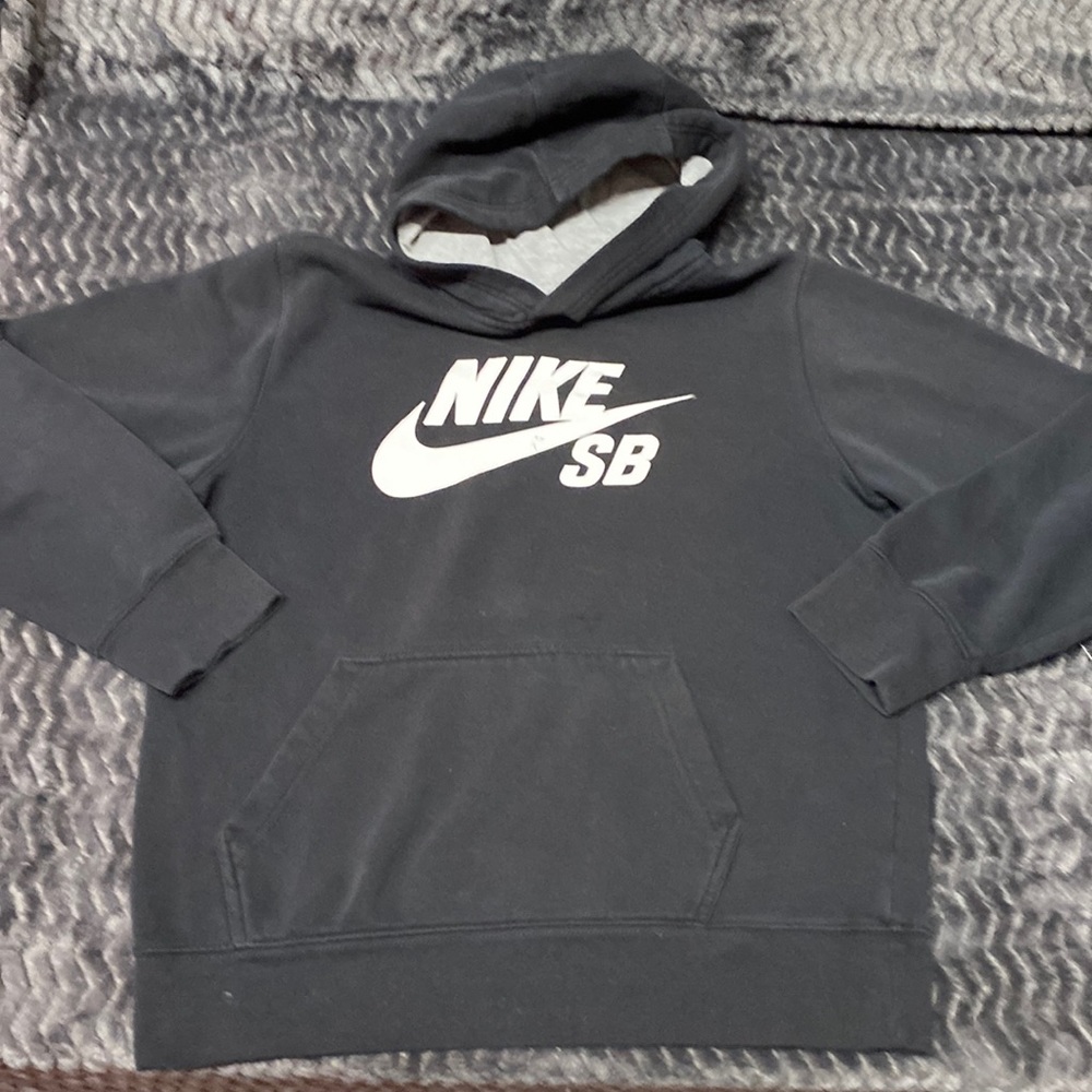 Nike SB hoodie women’s small or medium /youth large size  black white
